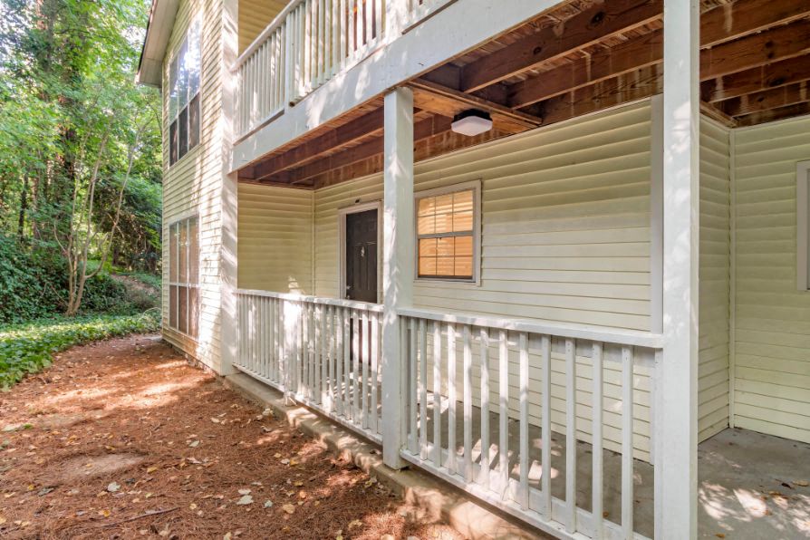 Photos and Video of Dunwoody Village Apartments in Atlanta, GA
